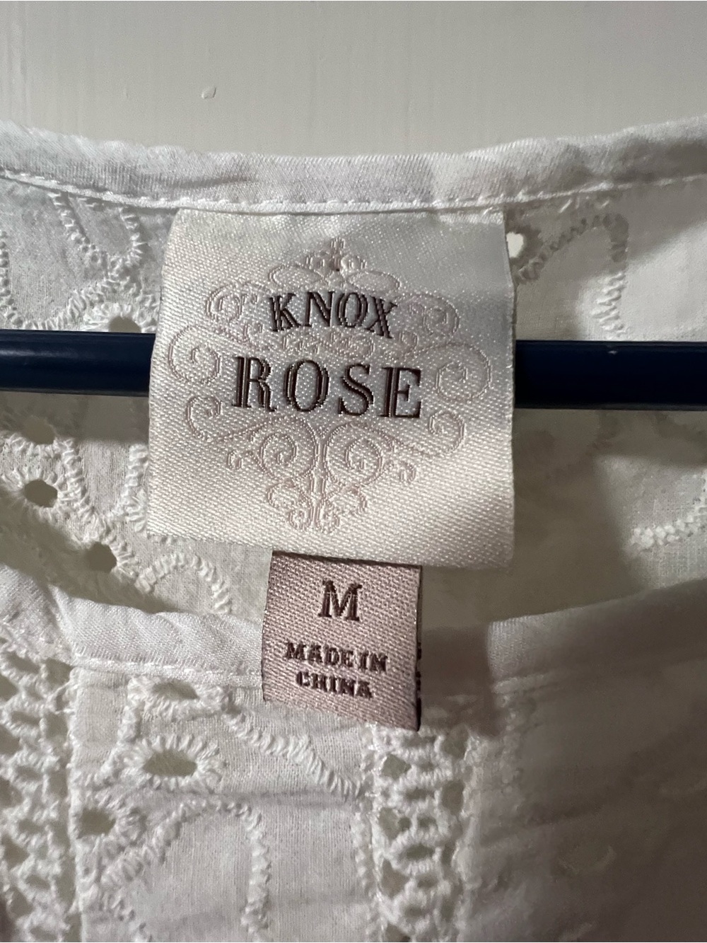 Knox Rose White Eyelet Crochet Sleeve Tunic Top - Picture 2 of 5